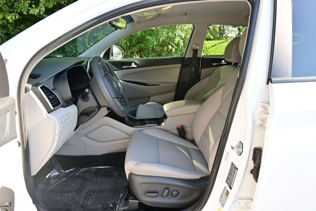 Used 2020 Hyundai Tucson Value FWD image 13