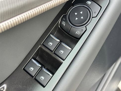 New 2026 Ford Explorer Active image 11