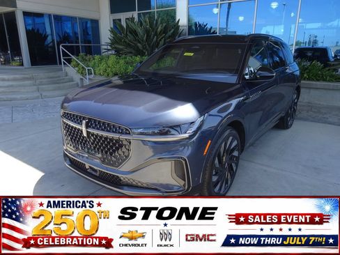 Used 2024 Lincoln Nautilus Reserve w/ Jet Appearance Package (87T) AWD/4WD image 3