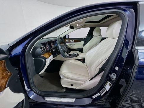 Used 2018 Mercedes-Benz E 300 image 22