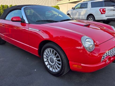 Used 2005 Ford Thunderbird RWD image 5