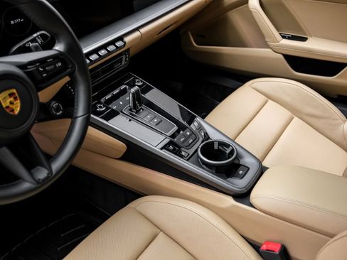 Used 2021 Porsche 911 Carrera S RWD image 25