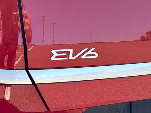 Certified 2024 Kia EV6 Light RWD image 36