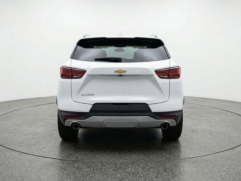 Used 2025 Chevrolet Blazer LT image 7