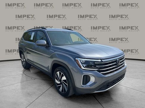 Used 2024 Volkswagen Atlas SE image 8