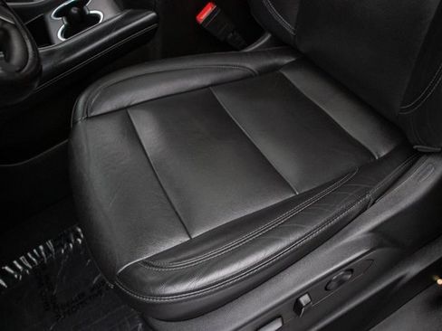 Used 2021 Chevrolet Tahoe Z71 image 29