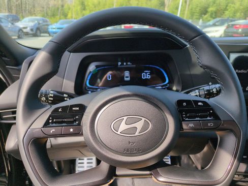 New 2026 Hyundai Elantra Sport FWD image 15