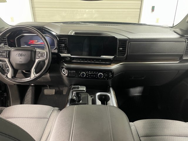 Used 2023 Chevrolet Silverado 1500 RST AWD/4WD image 13