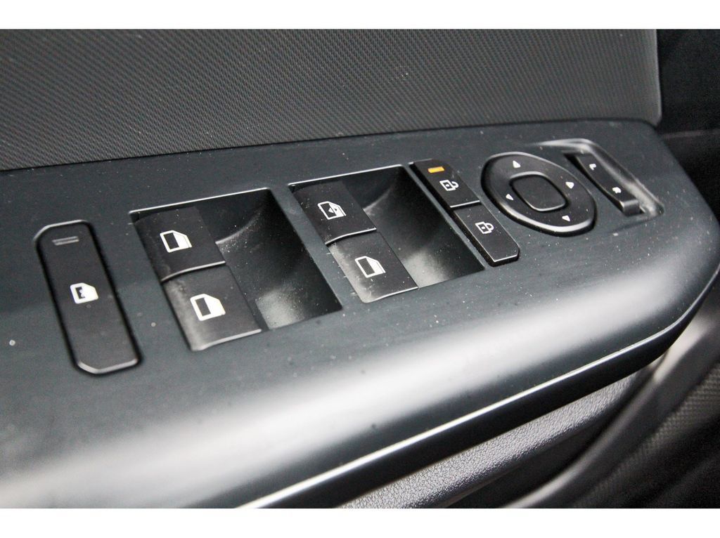 Used 2025 Kia K4 FWD image 22
