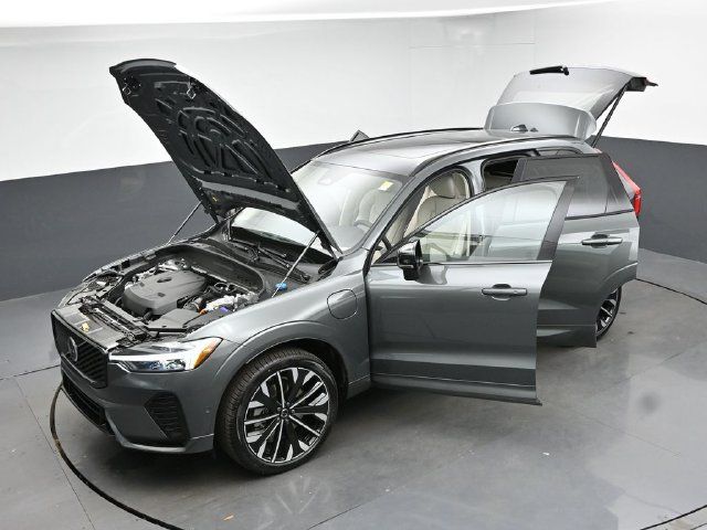 Used 2026 Volvo XC60 T8 Ultra w/ Protection Package Premier AWD/4WD image 54
