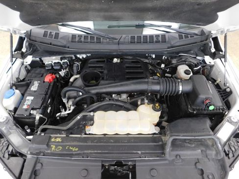 Used 2018 Ford F150 Lariat w/ Equipment Group 502A Luxury AWD/4WD image 17