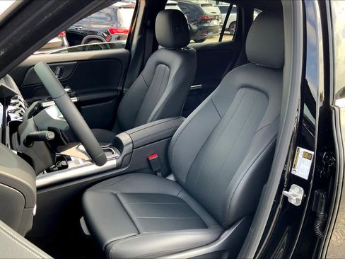 New 2025 Mercedes-Benz GLA 250 image 16