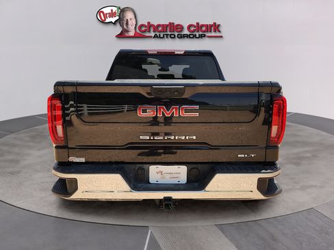 Used 2025 GMC Sierra 1500 SLT AWD/4WD image 4
