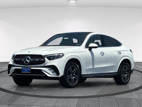 Used 2025 Mercedes-Benz GLC 300 4MATIC image 9