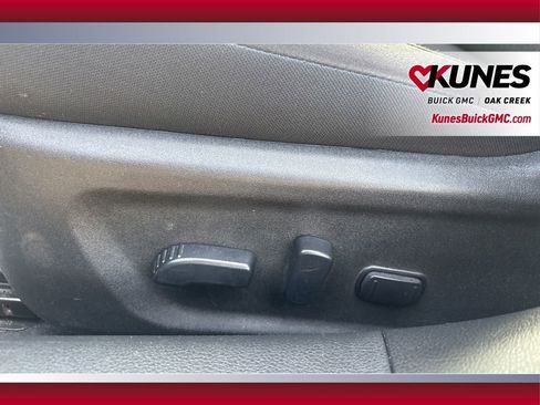 Used 2024 Nissan Altima 2.5 SV w/ SV Premium Package image 11