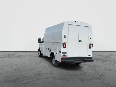 New 2024 Chevrolet Express 3500 w/ Power Convenience Package image 7