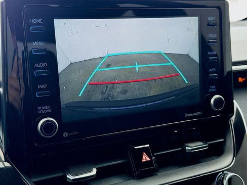 Used 2022 Toyota Corolla SE w/ Carpet Mat Package (TMS) FWD image 9