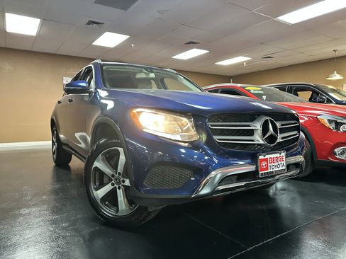 Used 2018 Mercedes-Benz GLC 300 image 3