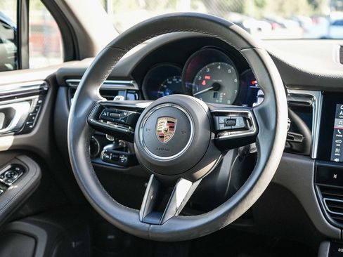 Used 2022 Porsche Macan S AWD/4WD image 14
