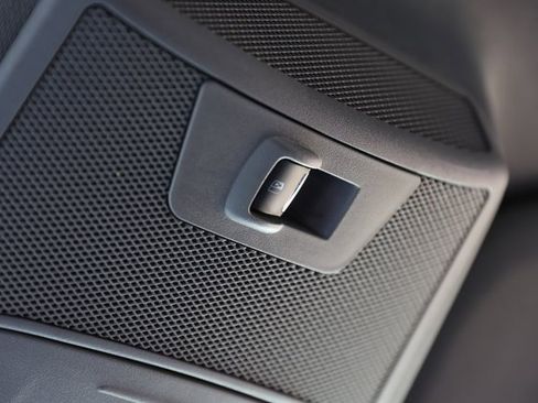 Used 2015 Ford F150 XLT w/ Equipment Group 302A Luxury image 11