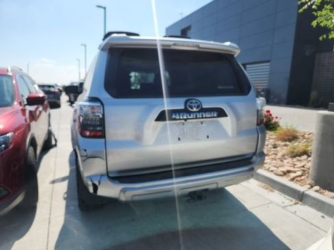 Used 2016 Toyota 4Runner Trail AWD/4WD image 3