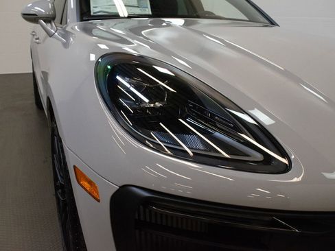 New 2026 Porsche Macan GTS image 11