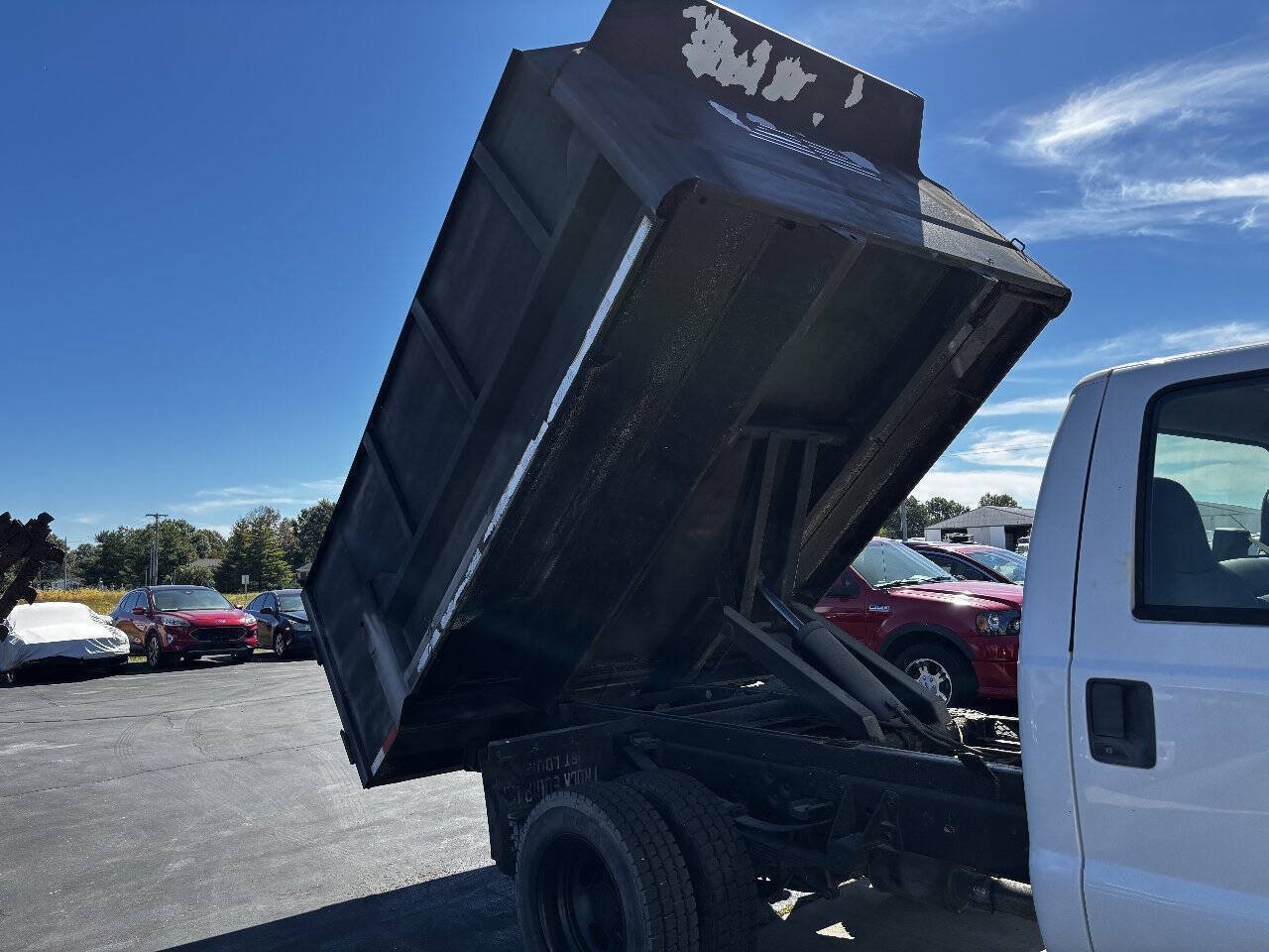 Used 2008 Ford F550 4x4 Regular Cab Super Duty image 9
