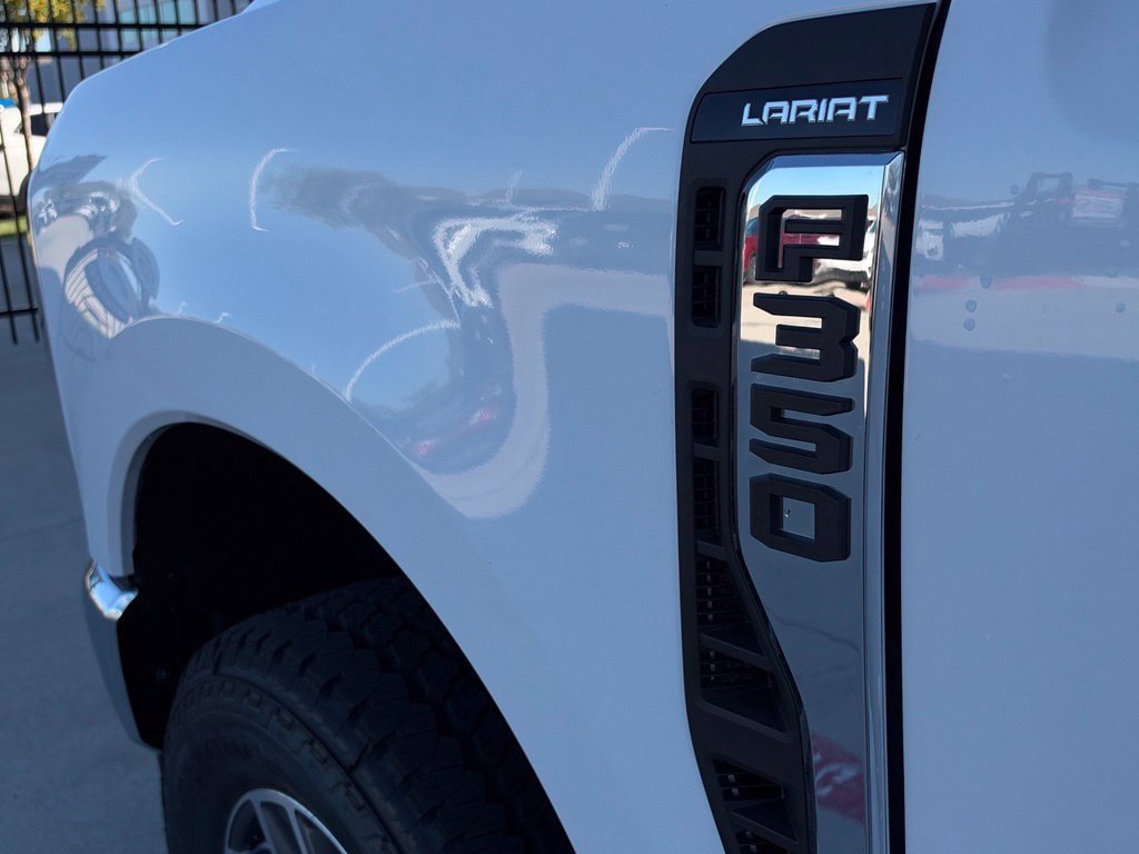 New 2026 Ford F350 Lariat w/ FX4 Off-Road Package AWD/4WD image 8