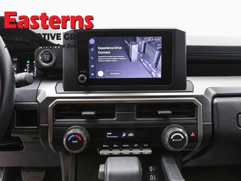 Used 2025 Toyota 4Runner SR5 AWD/4WD image 11