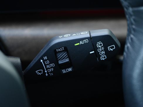 Certified 2025 BMW X1 xDrive28i image 37