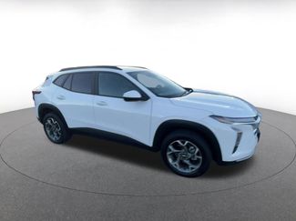 Used 2025 Chevrolet Trax LT video 2