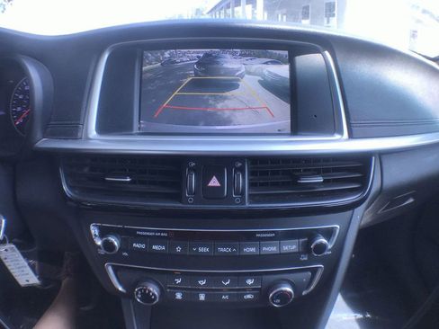 Used 2020 Kia Optima LX image 18