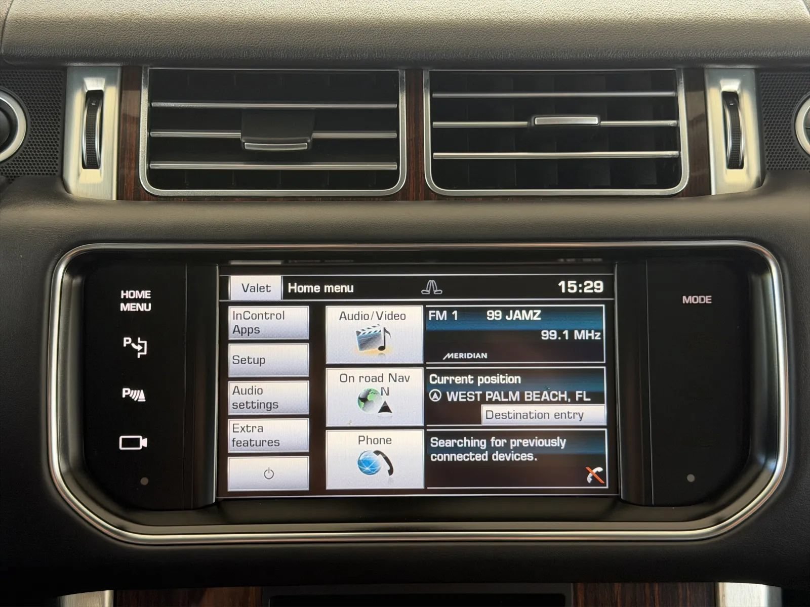 Used 2015 Land Rover Range Rover Supercharged AWD/4WD image 16