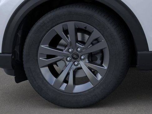 New 2026 Ford Explorer Active w/ Active Comfort Package image 19