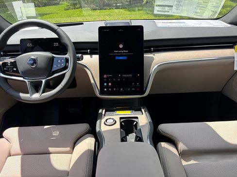 New 2026 Volvo EX90 Plus AWD/4WD image 27