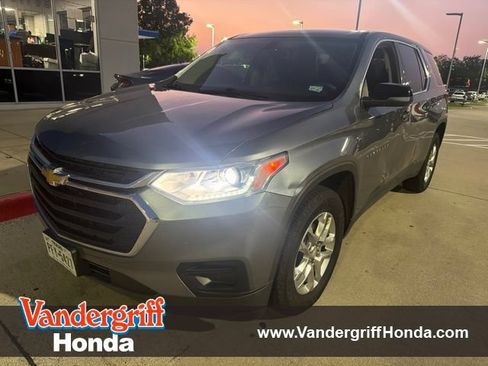Used 2021 Chevrolet Traverse LS w/ LPO, Floor Liner Package FWD image 1