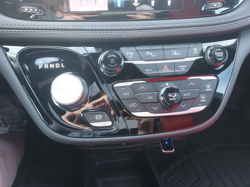 Used 2020 Chrysler Pacifica Limited w/ Quick Oder Package 2EV RED-S image 42