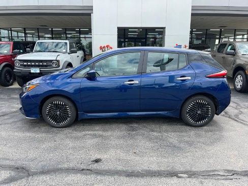 Used 2023 Nissan Leaf SV Plus FWD image 3