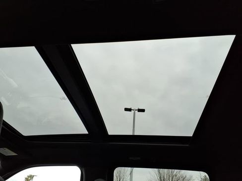 Used 2023 Ford F150 Lariat w/ Equipment Group 502A High image 17