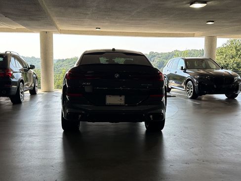 Used 2024 BMW X6 xDrive40i w/ Executive Package AWD/4WD image 9