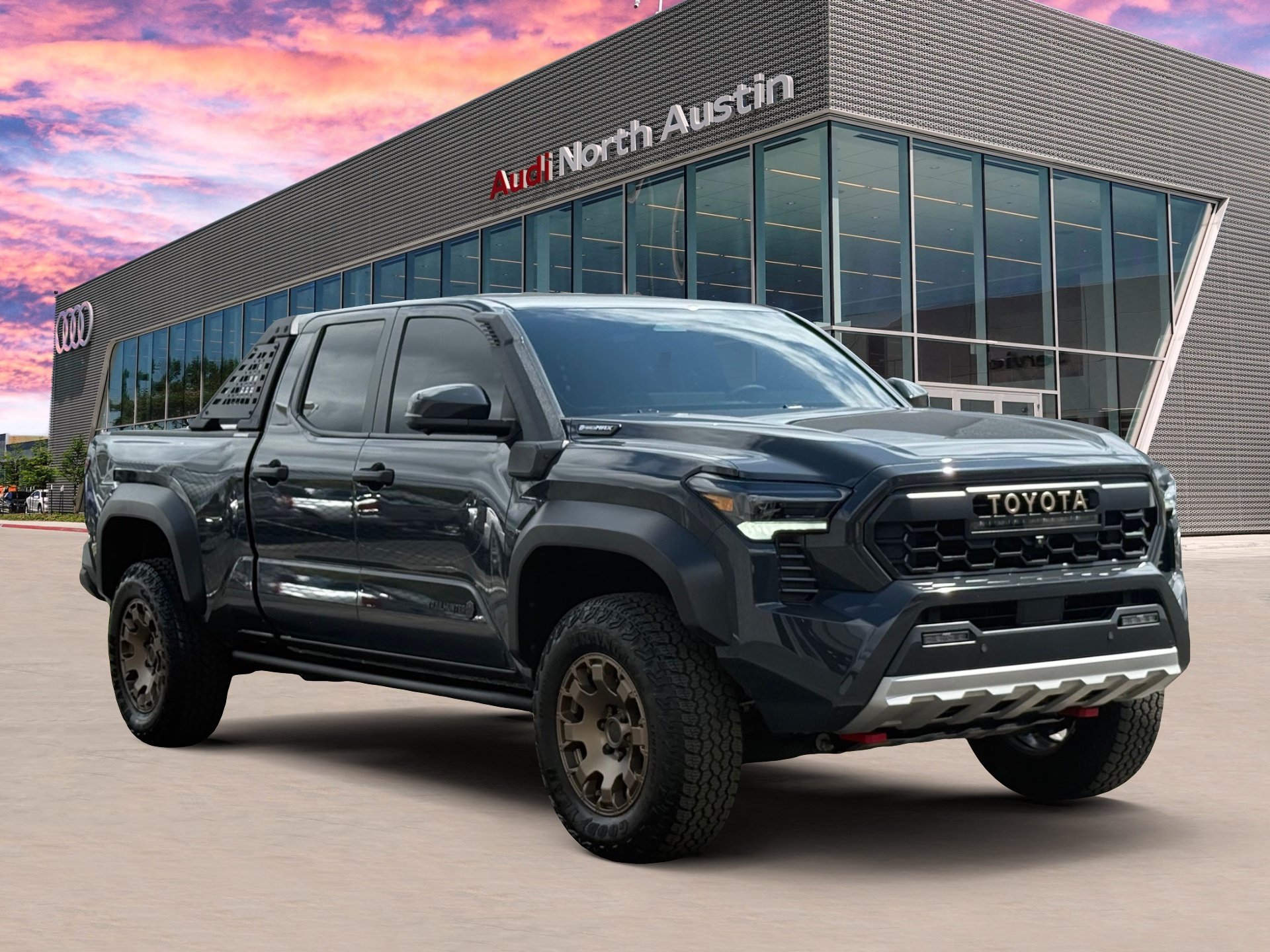 Used 2025 Toyota Tacoma 4x4 Double Cab Hybrid image 8