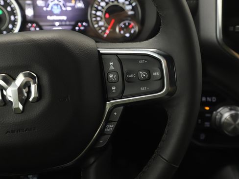Used 2025 RAM 1500 Laramie AWD/4WD image 27