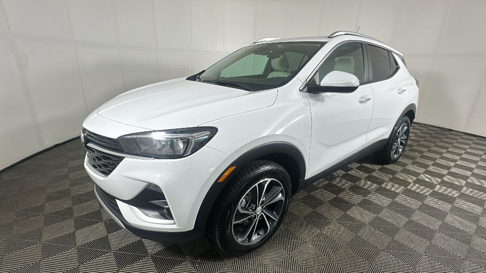 Used 2023 Buick Encore GX Select w/ Safety Package II AWD/4WD image 8