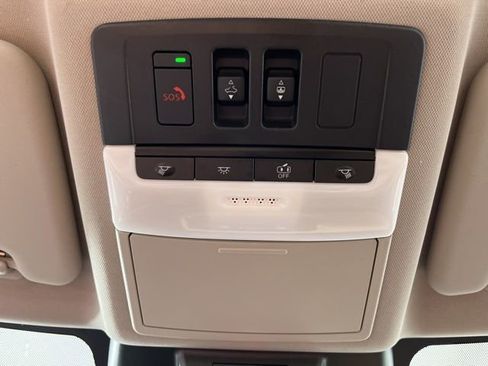 Used 2023 Nissan Rogue Platinum w/ Platinum Premium Package image 37