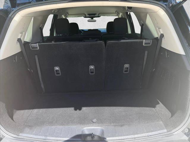Used 2024 Nissan Pathfinder SV FWD image 6