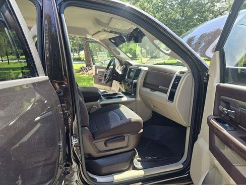 Used 2017 RAM 2500 Big Horn image 27