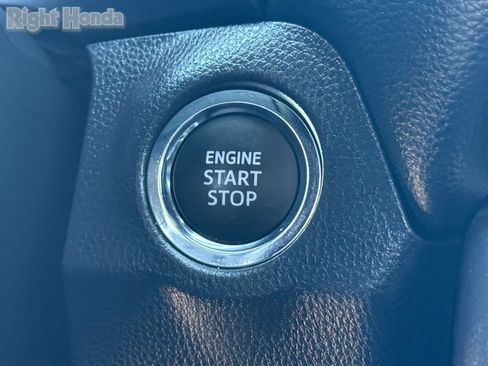 Used 2025 Toyota RAV4 XLE image 25