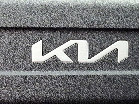 New 2026 Kia Sorento S image 20