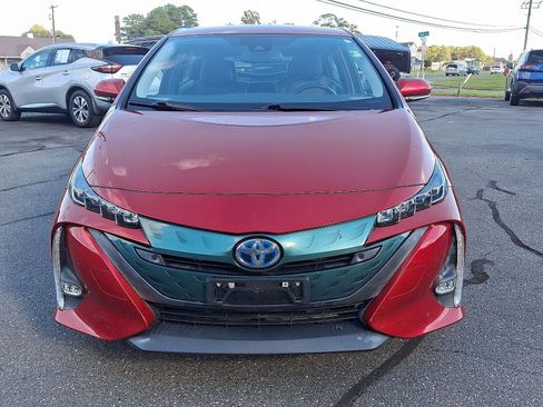 Used 2018 Toyota Prius Prime Advanced image 2