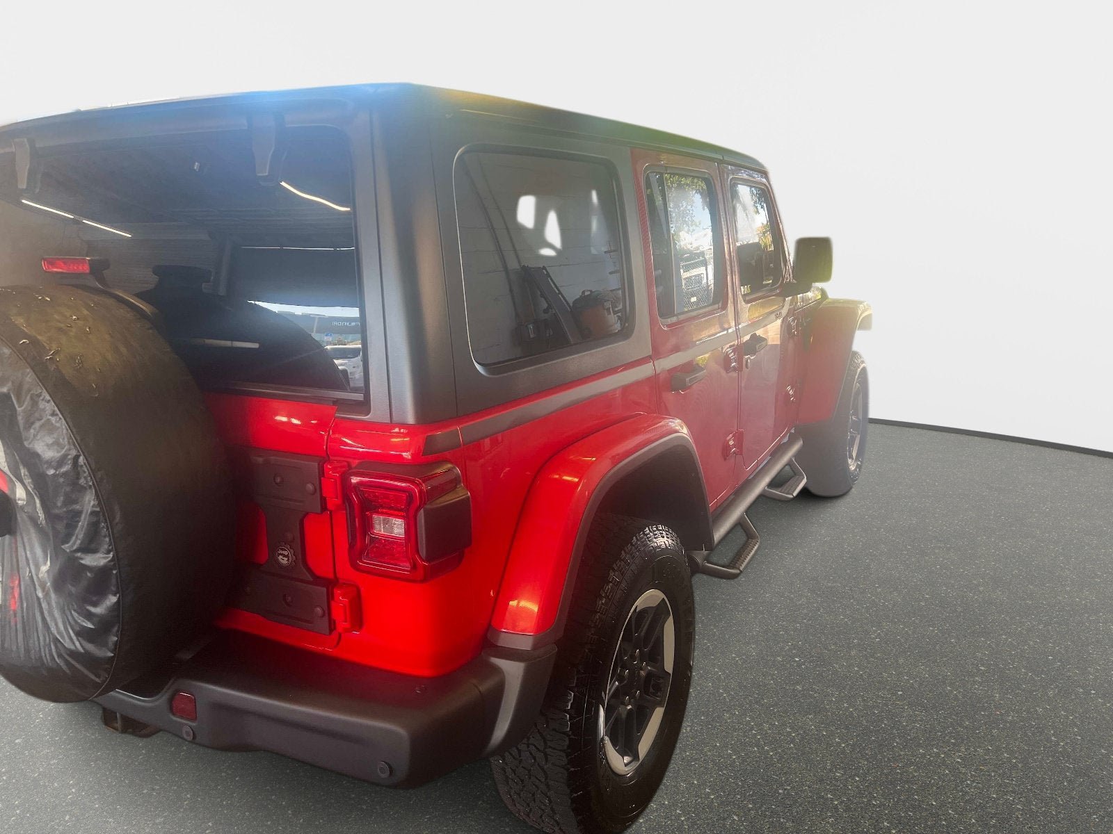 Used 2019 Jeep Wrangler Unlimited Rubicon w/ Dual Top Group AWD/4WD image 40